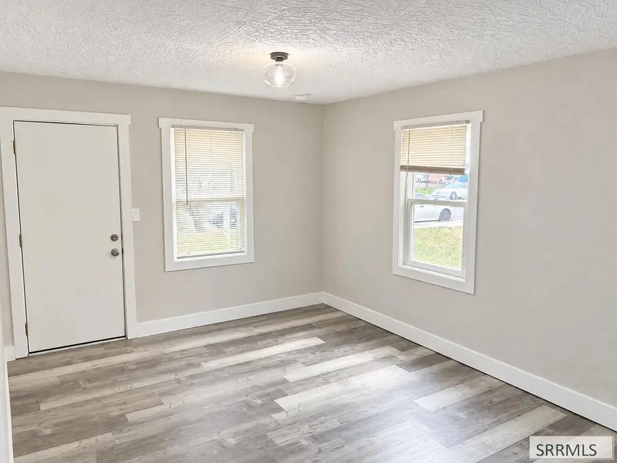327 & 329 Hayes Avenue, Pocatello, ID 83204 - #3