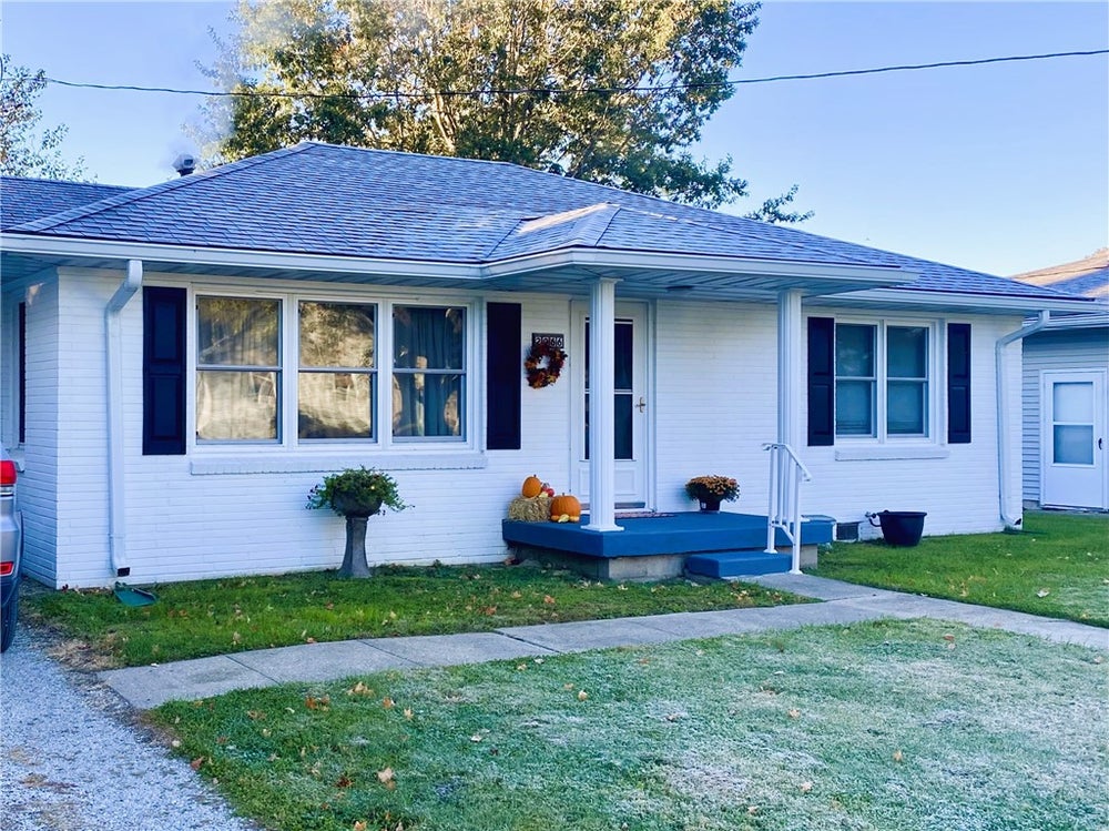 2066 E Washington Road, Casey, IL 62420 BHGRE