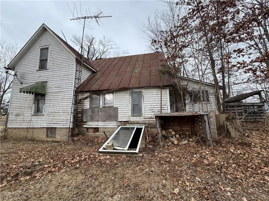 206 S Main Street, West Salem, IL 62476 - #3