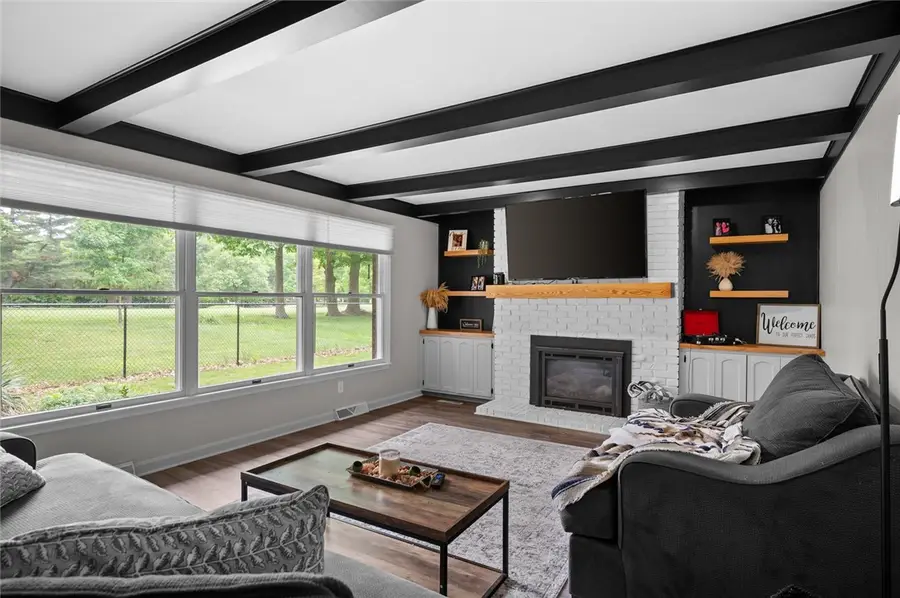 112 Allenwood Drive, Paris, IL 61944 - #3