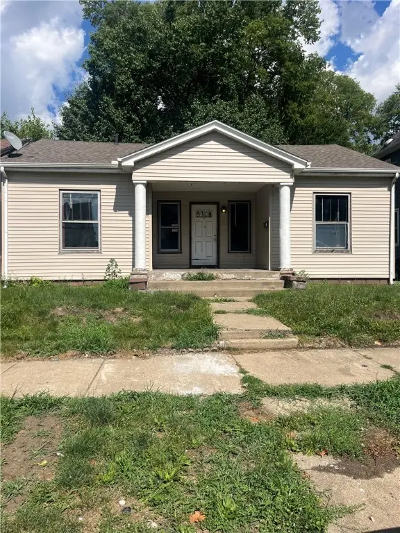 1224 N Douglas Street, Peoria, IL 61606