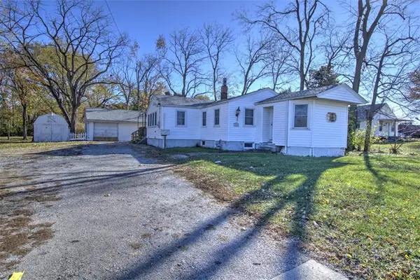 3640 N Woodford Street, Decatur, IL 62526