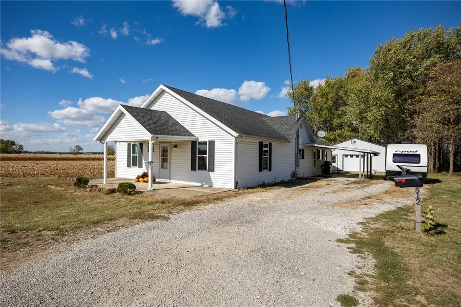 512 W Main Street, Shumway, IL 62461 - Image #2
