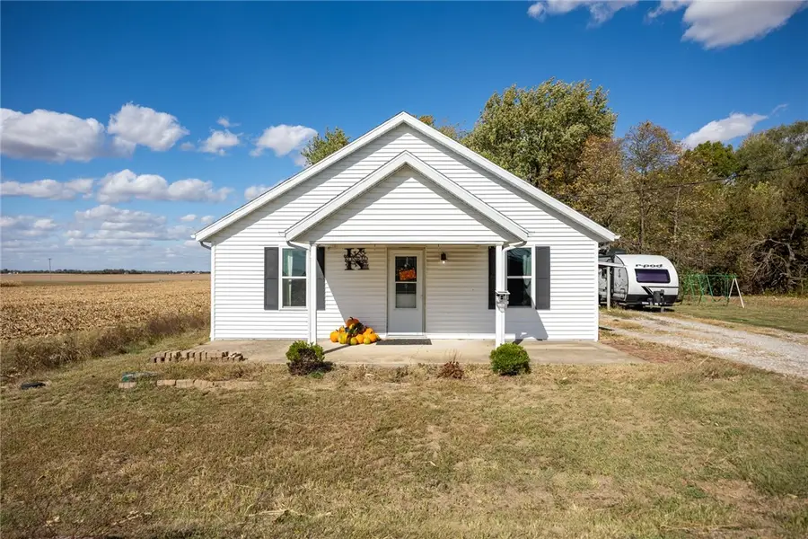 512 W Main Street, Shumway, IL 62461 - Image #3