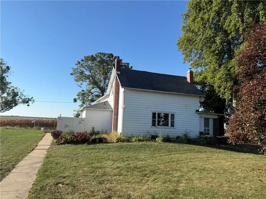 546 N 2400 E Road, Wellington, IL 60973 - Image #2