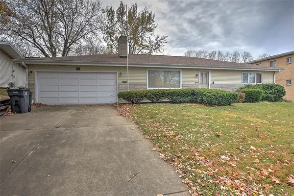 415 E Christine Drive, Decatur, IL 62526
