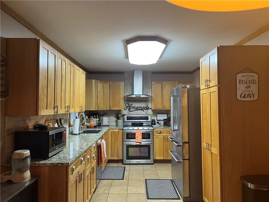 215 W Mitchell Street, Bethany, IL 61914 - Image #3