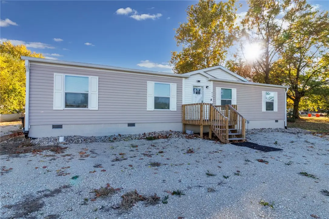 513 W North 1st Street, Stewardson, IL 62463 - Image #1