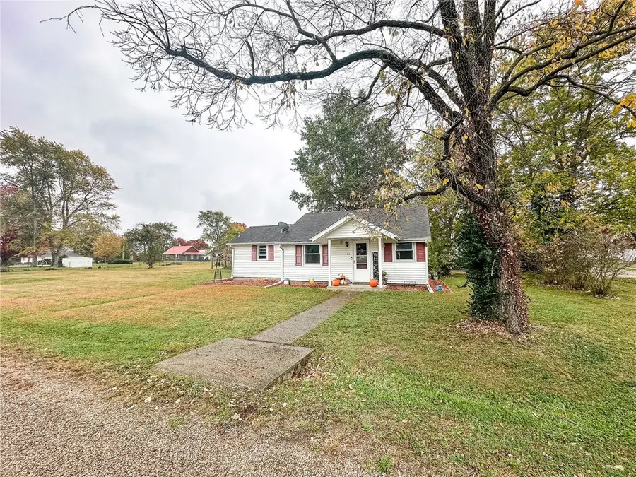 501 Palm Street, Marshall, IL 62441 - Image #3