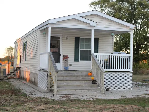 2141 E 790 North Road, Shelbyville, IL 62565