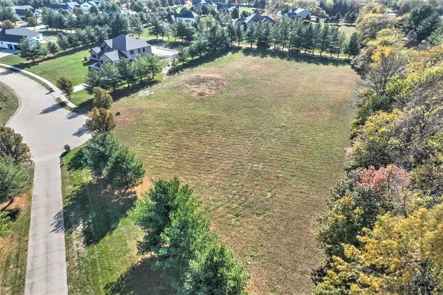 2035 Buckhead Boulevard, Decatur, IL 62521 - Image #2