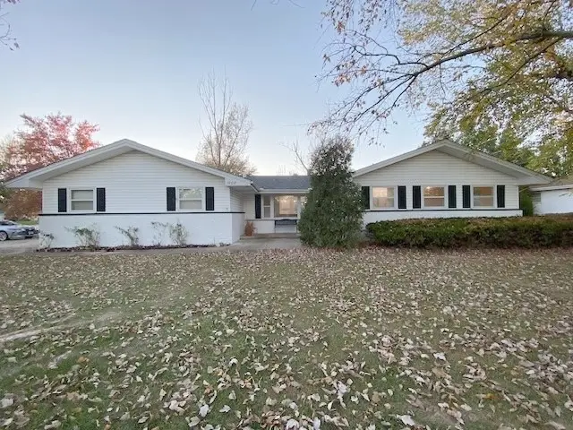 1706 Reynolds Drive, Charleston, IL 61920 - Image #1