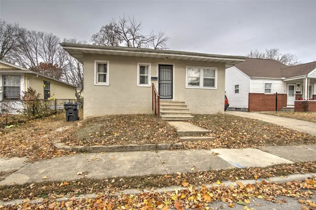 1270 E Riverside Avenue, Decatur, IL 62521 - Image #1