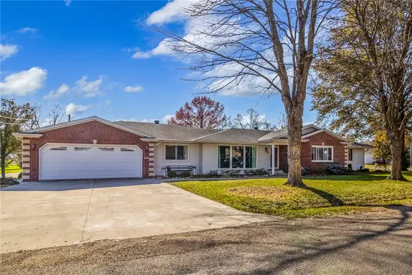 502 E Lincoln Avenue, Altamont, IL 62411