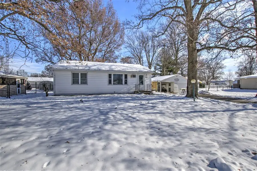 106 Depray Street, Blue Mound, IL 62513 - Image #2