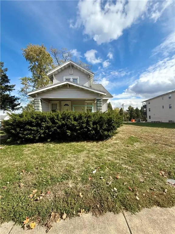 1609 9th Street, Charleston, IL 61920 - Image #1