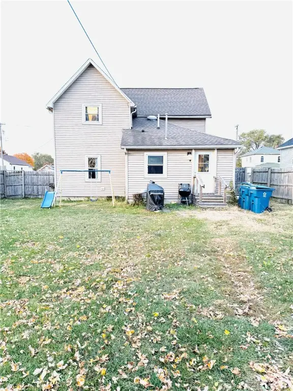 809 W Penn Street, Hoopeston, IL 60942 - #2