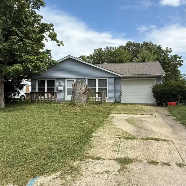 2094 N Dennis Avenue, Decatur, IL 62526