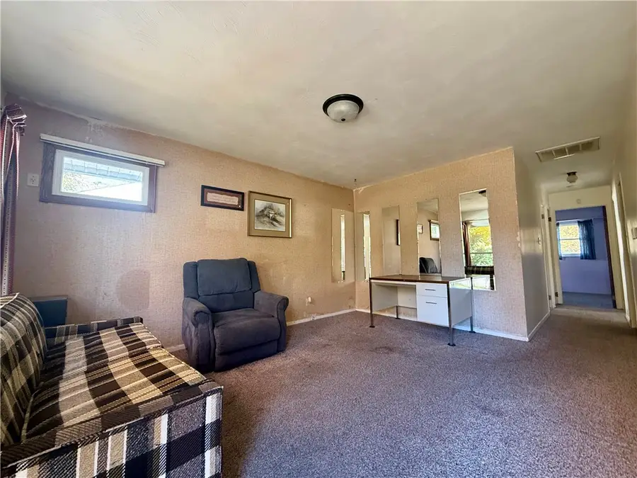 2094 N Dennis Avenue, Decatur, IL 62526 - Image #2