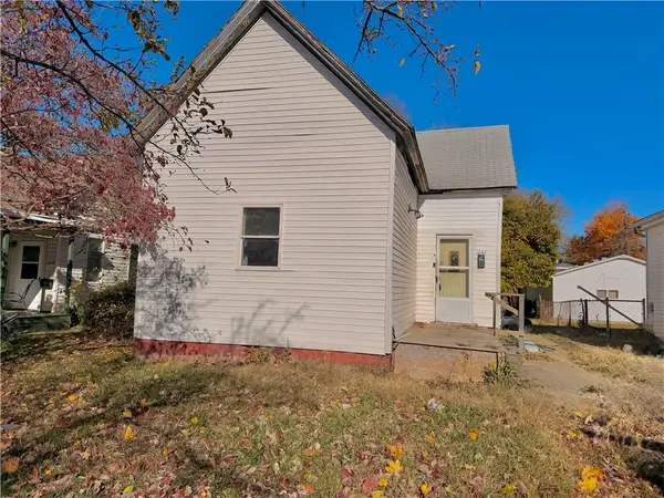 1646 E Wood Street, Decatur, IL 62521