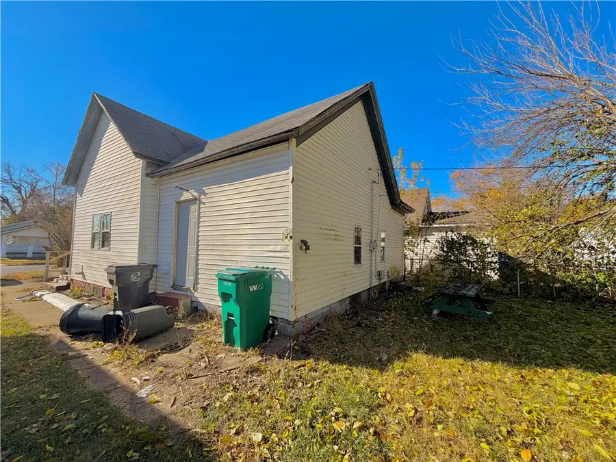 1646 E Wood Street, Decatur, IL 62521 - Image #2