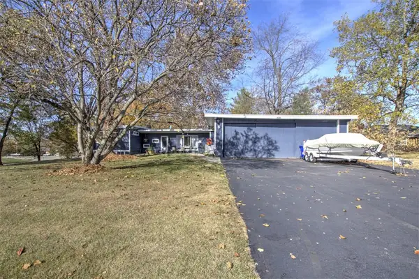 5 Fenton Drive, Decatur, IL 62521