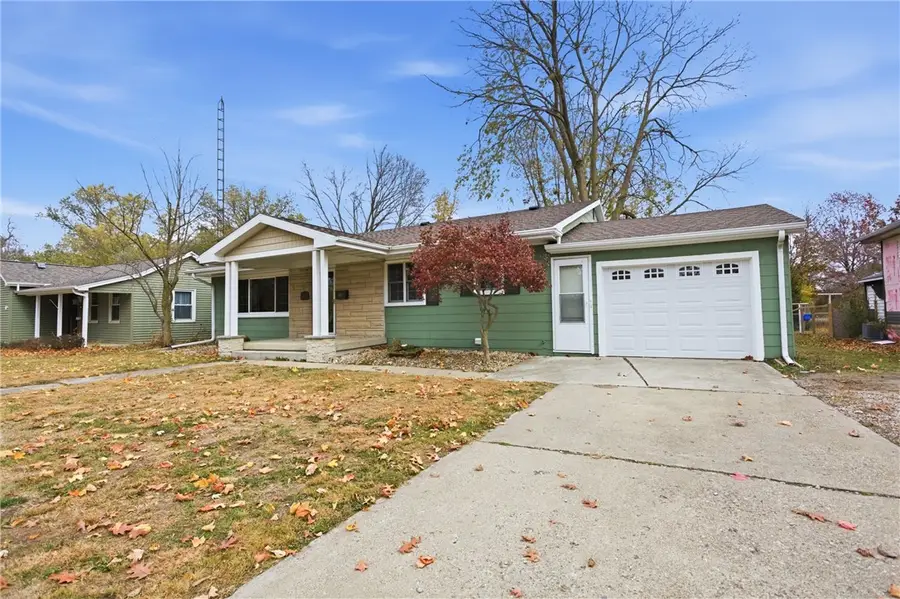 710 N Worth Street, Sullivan, IL 61951 - Image #2