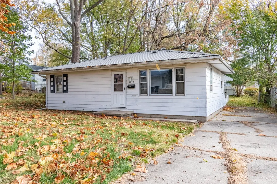 1048 N Dennis Avenue, Decatur, IL 62522 - Image #1