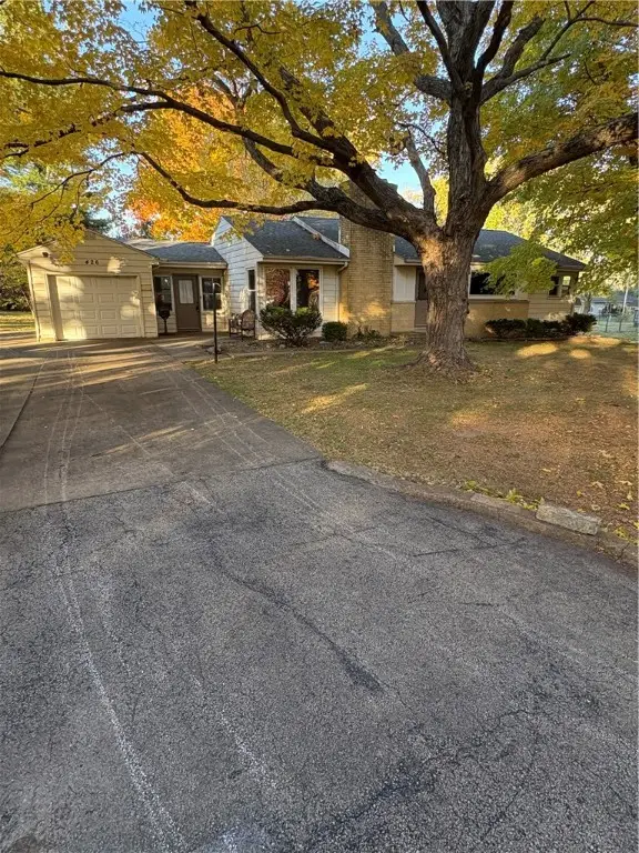 426 Fairmont Drive, Decatur, IL 62526 - Image #3