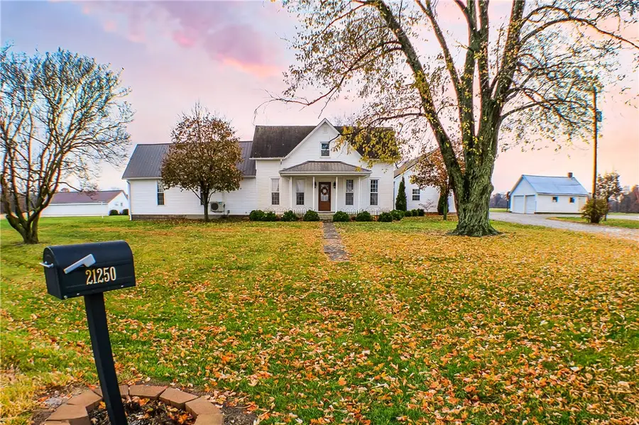 21250 County Highway 17, Charleston, IL 61920 - Image #2