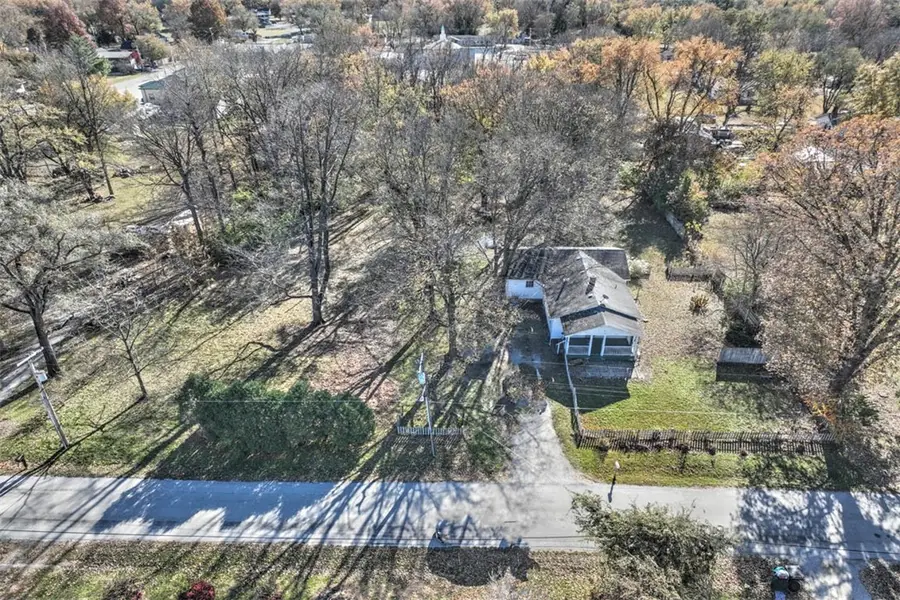 7625 W William Street, Decatur, IL 62522 - Image #2