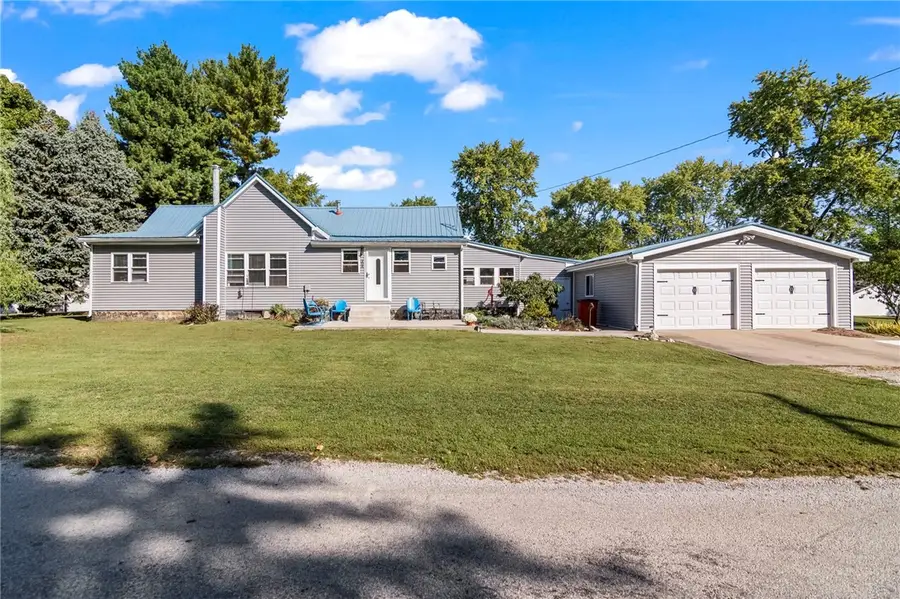 308 W Dayton Street, Tower Hill, IL 62571 - Image #2