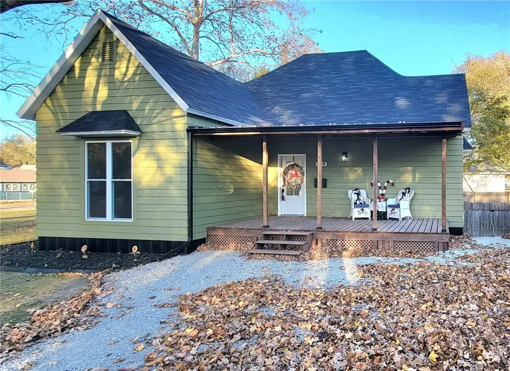 318 N Chestnut Street, Windsor, IL 61957 - Image #1