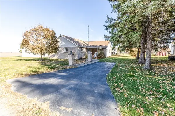 324 N Oak Street, Assumption, IL 62510