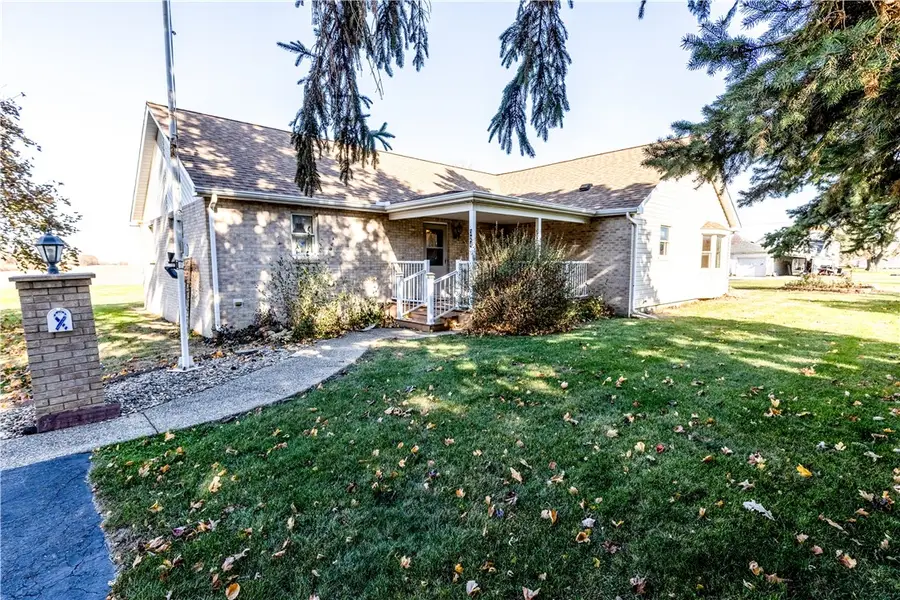 324 N Oak Street, Assumption, IL 62510 - Image #2