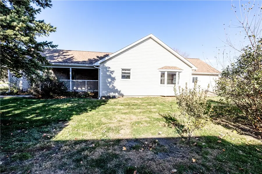 324 N Oak Street, Assumption, IL 62510 - Image #3