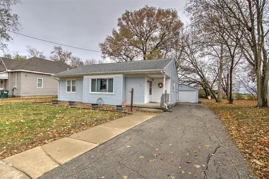 328 Madison Street, Cerro Gordo, IL 61818 - Image #3