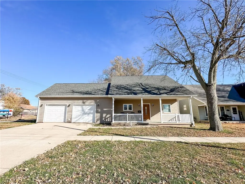 716 S 24th Street, Mattoon, IL 61938 - Image #1