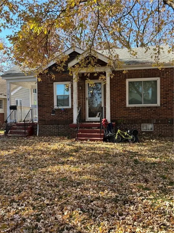 5 East Drive, Decatur, IL 62526