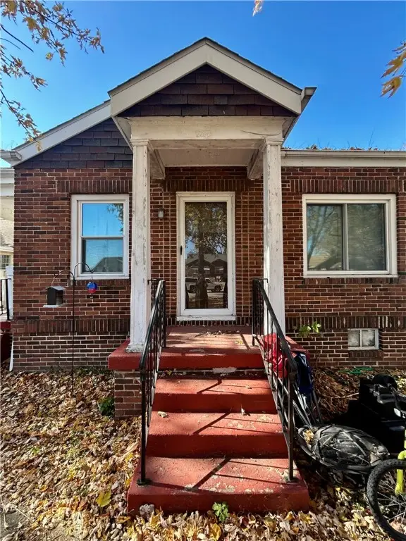 5 East Drive, Decatur, IL 62526 - Image #2