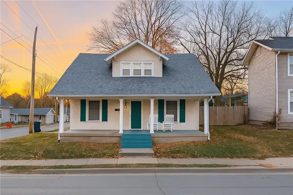 620 4th Street, Charleston, IL 61920