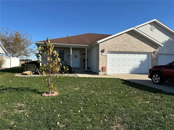 3020 Sugar Mill Court, Effingham, IL 62401
