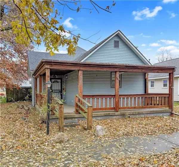 2720 Champaign Avenue, Mattoon, IL 61938