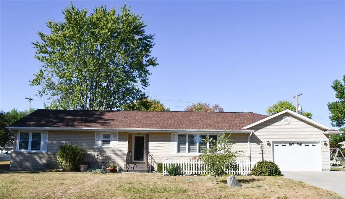 623 W Parkview Drive, Arthur, IL 61911 - Image #1