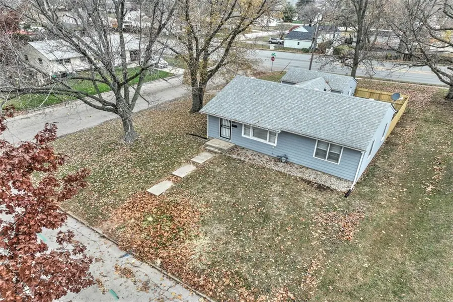 2 4th Drive, Decatur, IL 62521 - Image #3