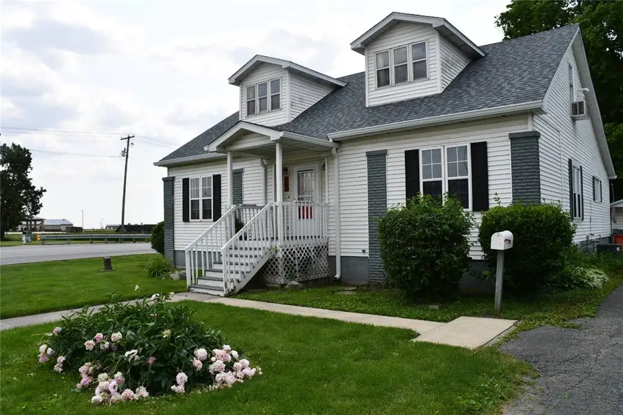 531 S Vine Street, Arthur, IL 61911 - Image #2