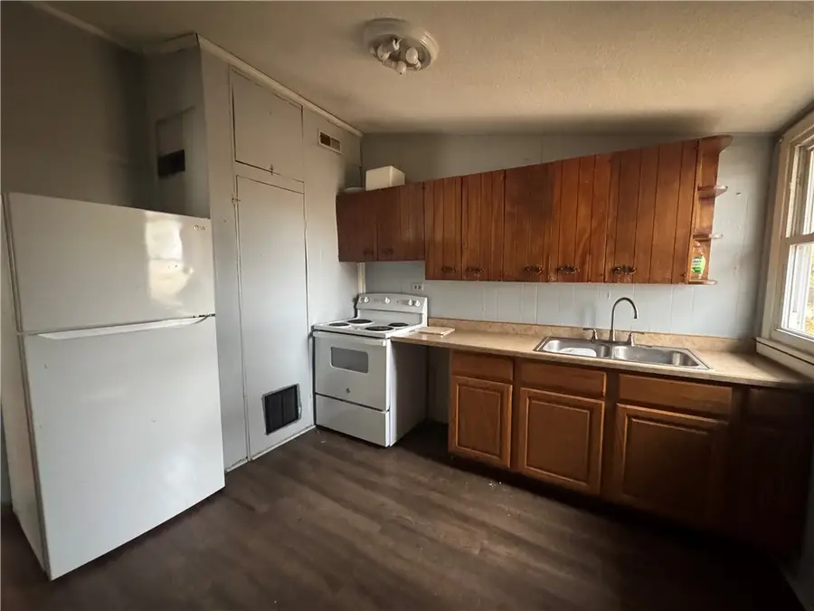 237 Woodlawn Avenue, Mattoon, IL 61938 - Image #3