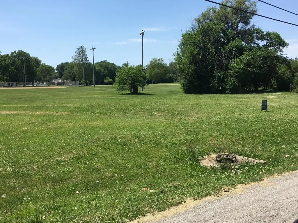 1211 N 18th Street, Decatur, IL 62521 - Image #1