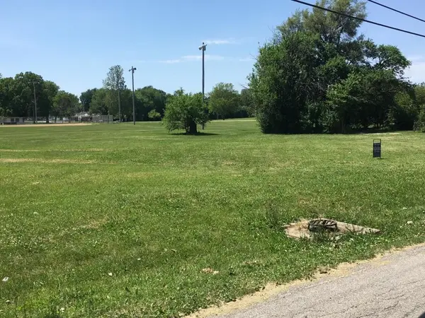 1211 N 18th Street, Decatur, IL 62521