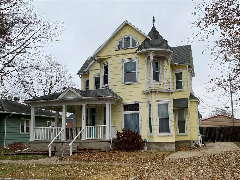 1013 Monroe Avenue, Charleston, IL 61920 - Image #1